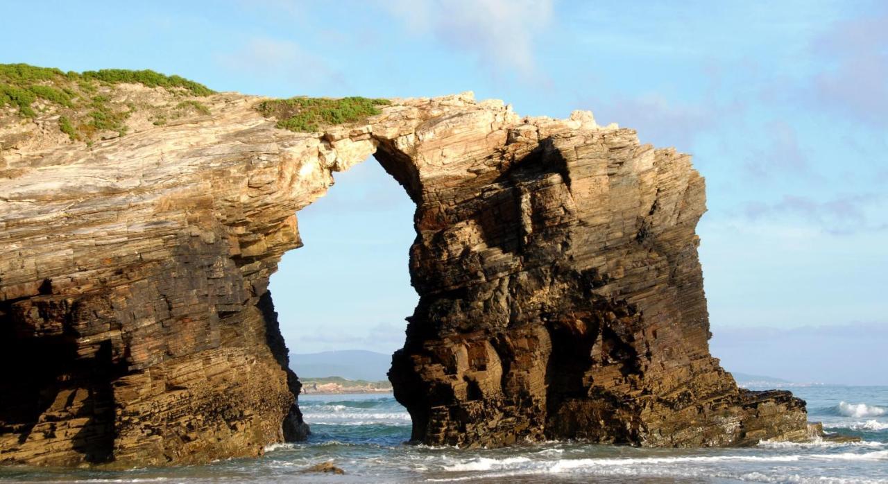 Hotel Las Catedrales Pumarin Exterior photo